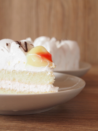 Piece of cake on a platterの写真素材