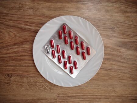 medicinal preparations tablets in plateの写真素材