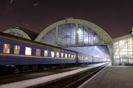 The train station at night in Lvov, Ukraineのeditorial素材