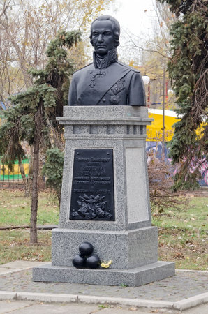 KERCH, CRIMEA, RUSSIA - NOVEMBER 16: The monument to the great Russian Admiral Ushakov in the center of Kerch on November 16, 2014 in Kerch, Crimea, Russiaのeditorial素材
