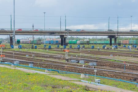 Russia, St. Petersburg September 16, 2017 - station for the dissolution and formation of railway trains, cars descend from the hill forming part, pneumatic brakes on the rails.のeditorial素材