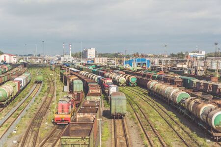 Russia, St. Petersburg September 16, 2017 - station for the dissolution and formation of railway trains, cars descend from the hill forming part, pneumatic brakes on the rails.のeditorial素材
