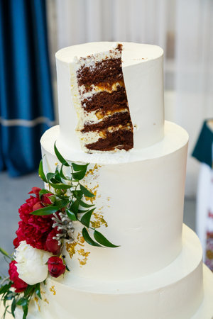 Beautiful and sweet wedding cake for newlywedsの写真素材