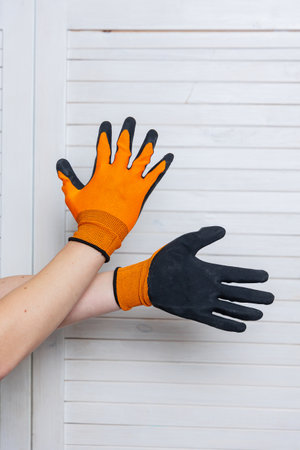 This product has two pairs of vibrant, durable gloves, perfect for gardening, outdoor tasks, and safetyの写真素材