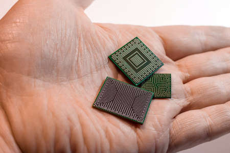 videocontroller, northbridge and southbridge bga chips on a palm