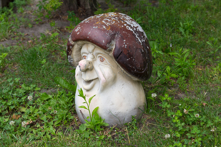 Funny statue of a large mushroom in the parkの写真素材