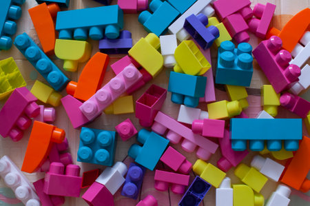 <p>Children's block constructor with multi-colored large details.</p>