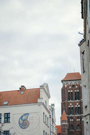 A tall building in a cityの写真素材