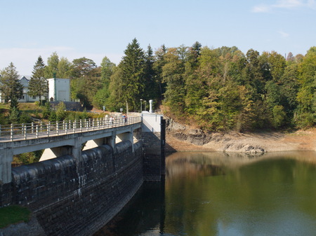 new dam throuth divoka orlitsaの写真素材