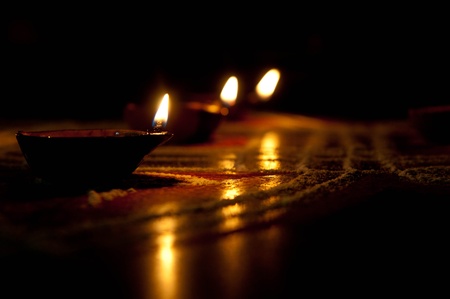 A mud lamp lit on the auspicious occasion of diwaliの写真素材