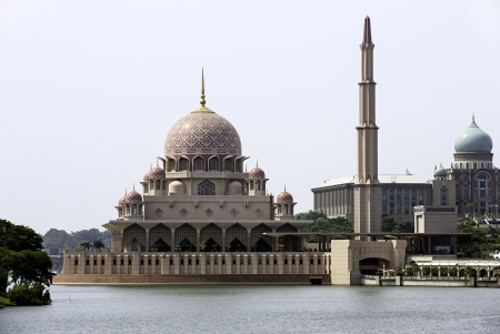 PUTRAJAYA, MALAYSIA - JUNE 19, 2013  View of Putra Mosque on June 19, 2013 in Putrajaya, Malaysia  Putra Mosque is the principal mosque of Putrajaya, Malaysia のeditorial素材