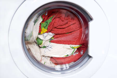 Color bed-clothes in the washing machine
