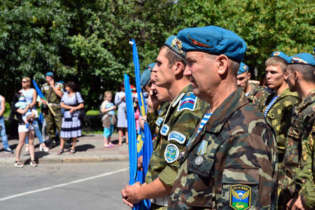 TOMSK, RUSSIA - AUGUST 2, 2016:Former military personnel mark holiday - the Day of Airborne Troopsのeditorial素材
