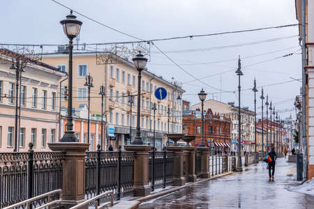 TOMSK, RUSSIA - MARCH 17, 2019. The main street of the city of Tomsk with old buildingsのeditorial素材
