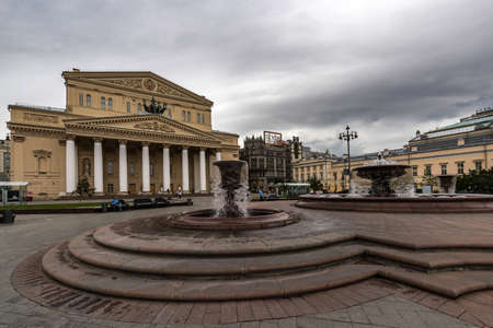 Moscow, Russia - August 5, 2021. Fountains of theatrical square near the Bolshoi Theaterのeditorial素材