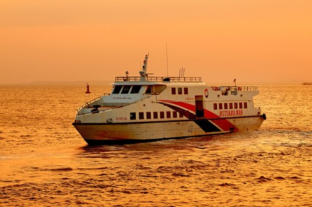 Afternoon at the port of Tanjung Pinang, Kepri, Indonesiaのeditorial素材