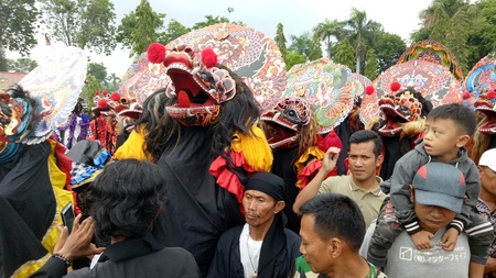 Barongan dance, traditional Javanese performances for cultural parade at the 72th anniversary celebration of East Java province, in Surabaya, Indonesia on October 25, 2017のeditorial素材