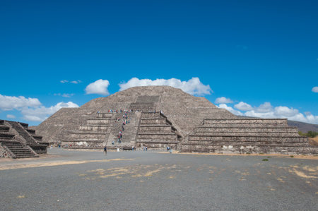 The Sun Pyramid at Teotihuacan in Mexicoのeditorial素材