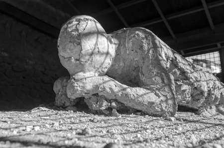 A victim in Pompeii of the eruption of Mt Vesuviusの写真素材