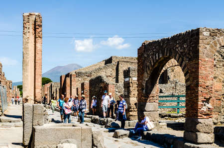 tourists on the streets of the ancient Pompeiiのeditorial素材
