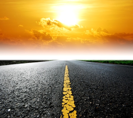 Way background road destination sunset cloud sky beamの写真素材