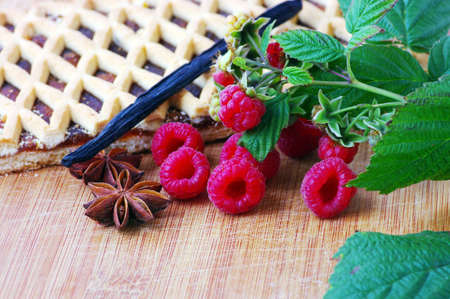 cake with rossberry and vanilla, aniceの写真素材