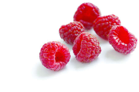fresh ripe raspberries on white background
の写真素材