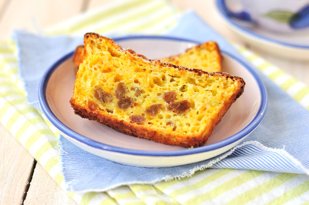 Orange Loaf Cake with Sultanasの写真素材