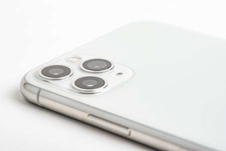 Vidalia, Georgia, USA / September 27, 2019: A studio product shot of Appleâs iPhone 11 Pro Max mobile phone in silver set on white background.のeditorial素材