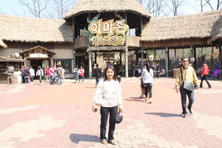 EVERLAND, YONGIN, KOREA - APRIL 06 : The unidentified tourists are travelling and enjoy shopping on april 06, 2011 at Everland, Yongin, Korea.のeditorial素材