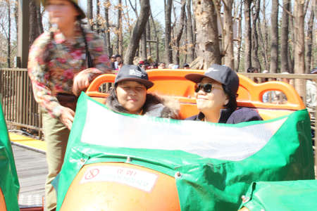 EVERLAND, YONGIN, KOREA - APRIL 06 : The unidentified tourists are travelling and enjoyAmazon Express A rafting adventure on the Amazon River in Latin America on april 06, 2011 at Everland, Yongin, Korea.のeditorial素材