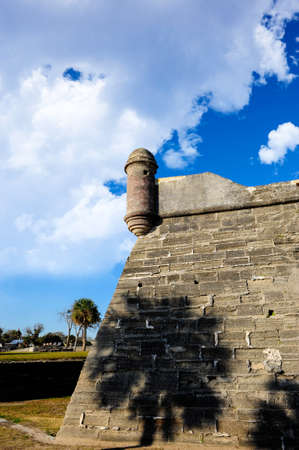 Shadow of a Palm tree on the wall of Castillo De San Marcos, St  Augustine, Floridaの写真素材