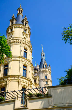 Beautiful Schwerin Castle, against a bright blue sky.のeditorial素材