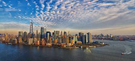 Panoramic image of the financial district of Manhattan, NYCの写真素材