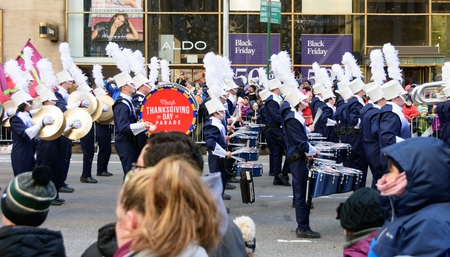 NEW YORK CITY - NOV. 23. 2017: Spectators watching the Macy's Thanksgiving Day Parade in New York City on Sixth Avenueのeditorial素材