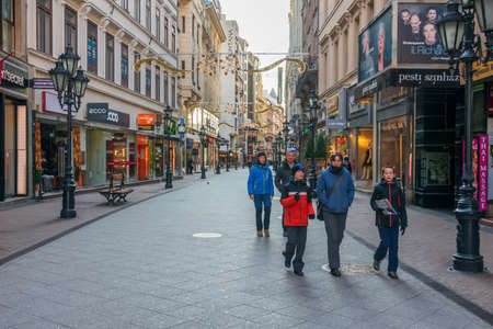 BUDAPEST - DEC. 29, 2019: People enjoying an early morning in the festive, decorated streets of Budapest between Christmas and New Year'sのeditorial素材