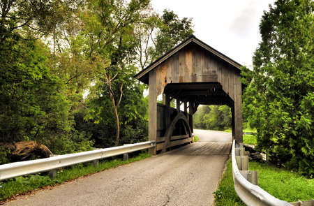 Wooden covered bridge in the State of Vermontの写真素材