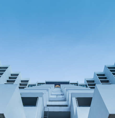 SINGAPORE-MAY 24 2017: Mandarin Oriental hotel building facade viewのeditorial素材