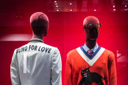 SINGAPORE-JUN 07 2017:model display in glass boxのeditorial素材