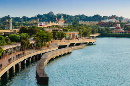 Singapore-22 DEC 2017: Singapore sentosa island link board walk viewのeditorial素材