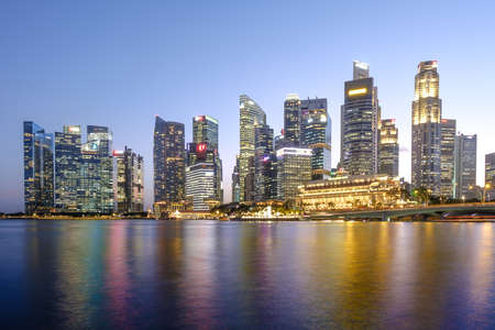 Singapore-26 FEB 2020: Singapore CBD buildings cluster in night viewのeditorial素材