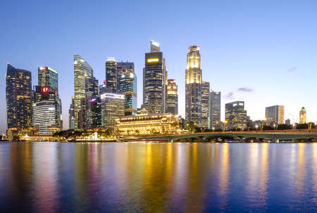 Singapore-26 FEB 2020: Singapore CBD buildings cluster in night viewのeditorial素材