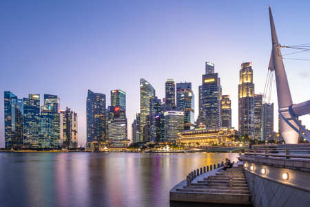 Singapore-26 FEB 2020: Singapore CBD buildings cluster in night viewのeditorial素材