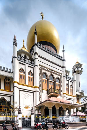 2020-JUN-14, Singapore: Views of the Sultan Mosque in central Singaporeのeditorial素材