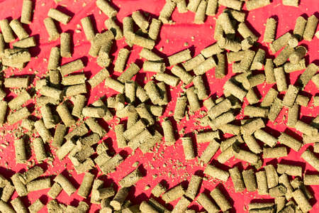 Granules from grass