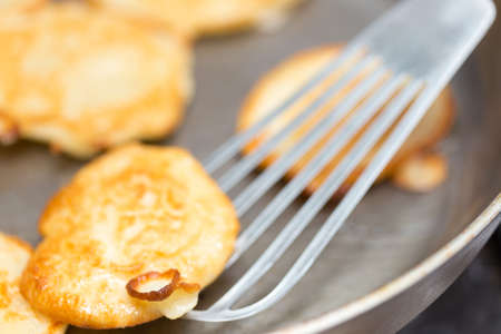 making pancakes for breakfastの写真素材