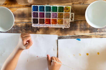 children draw and playの写真素材
