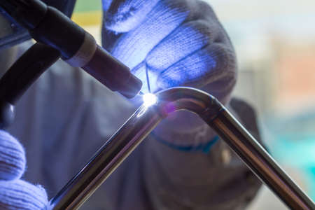 work with argon welding