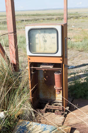 images of an old petrol station with the words "liters"の写真素材