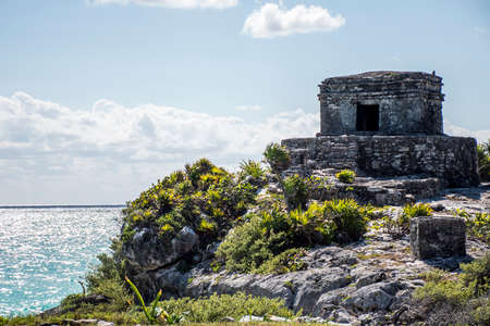 Mexico Yucatan Tulum maya ruins Temple Oceanside 2の写真素材